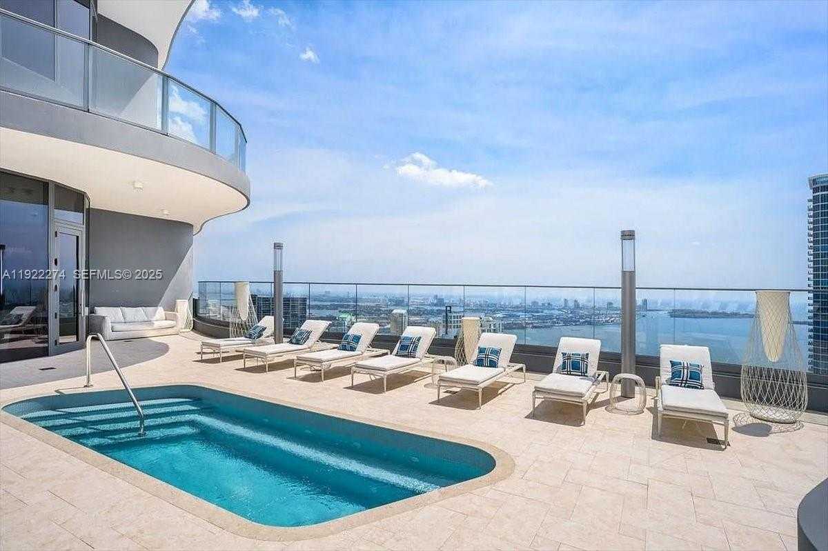 Small Image of 1000 BRICKELL PLZ #3211, Miami Number 52