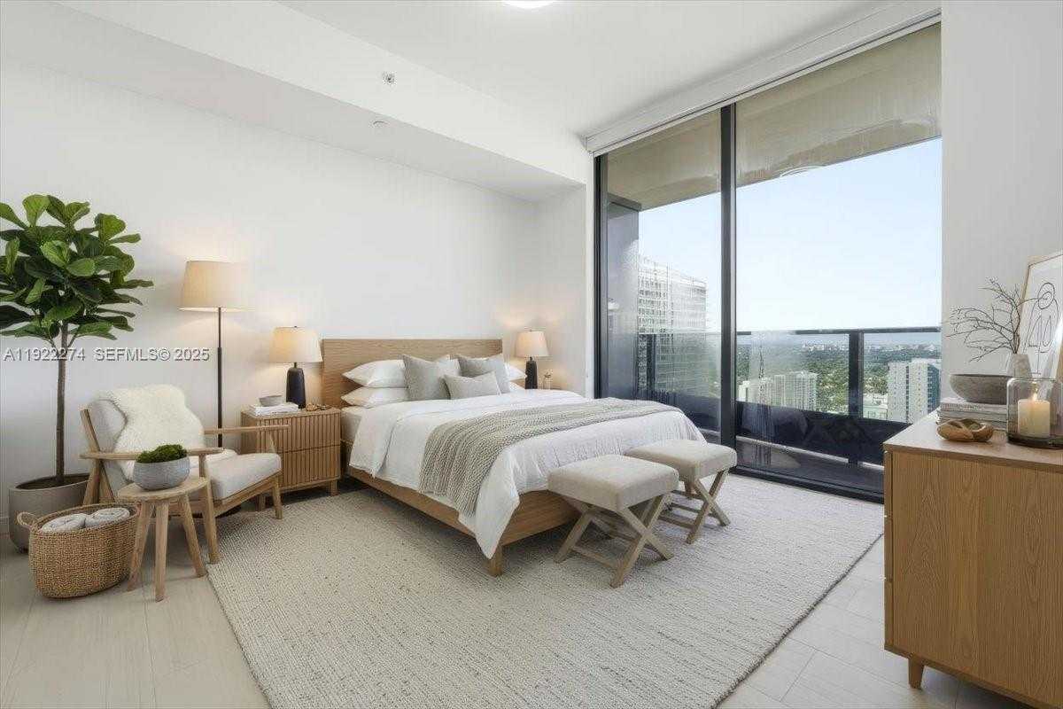 Small Image of 1000 BRICKELL PLZ #3211, Miami Number 92