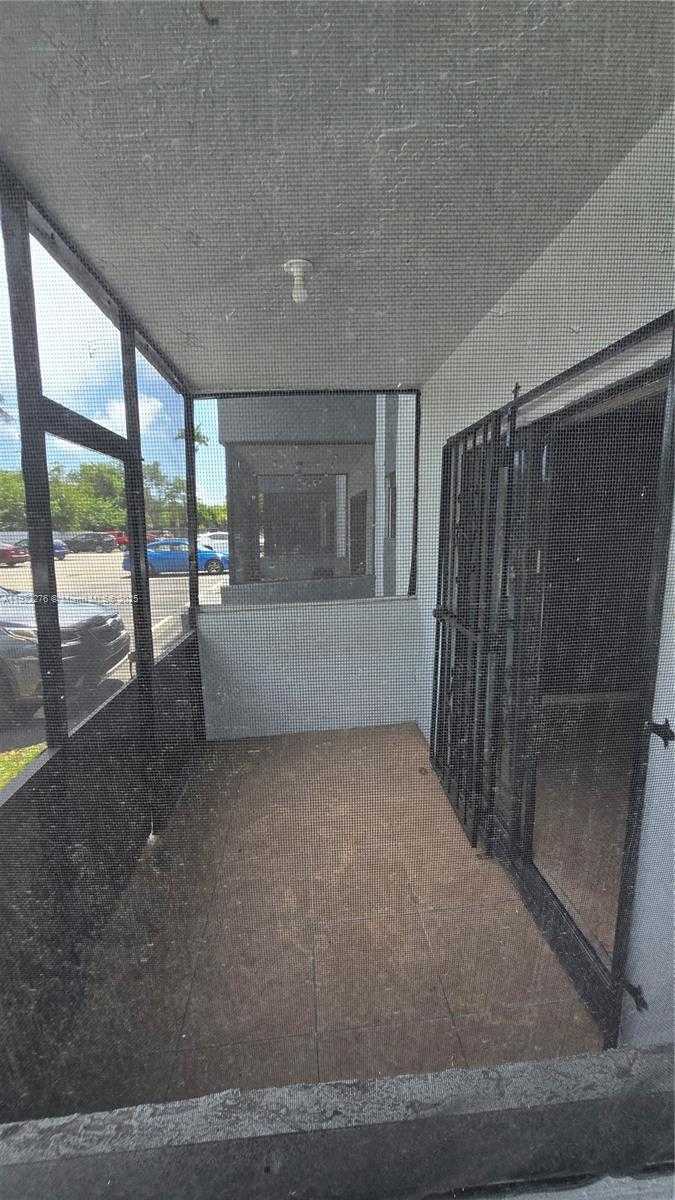 Imagen de Pequeño Objeto