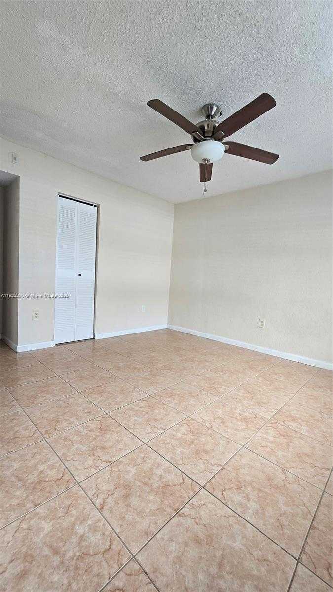 Imagen de Pequeño Objeto