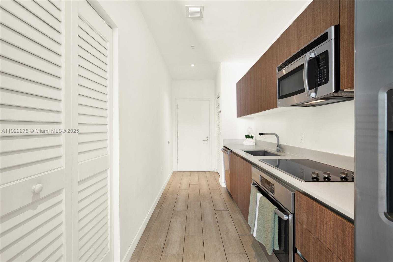 Small Image of 1600 SOUTH WEST 1ST AVE #804, Miami Number 15