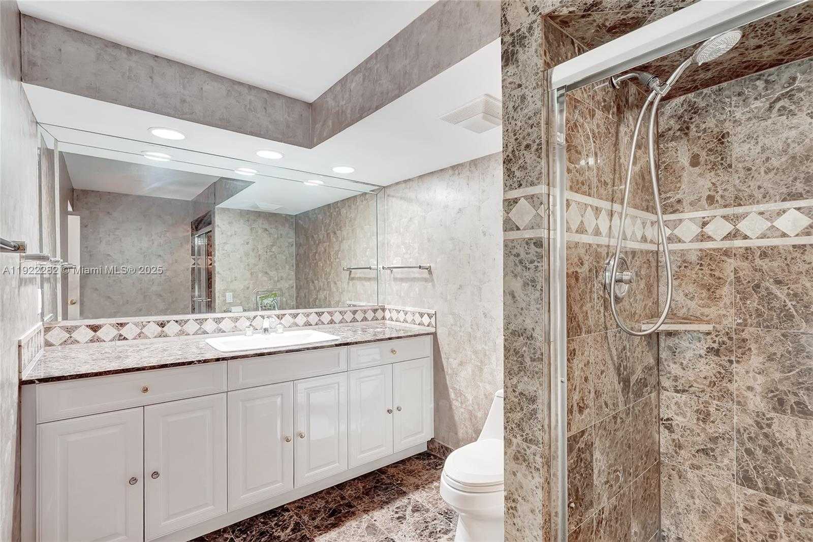 Small Image of 3200 SOUTH OCEAN BLVD #D203, Palm Beach Number 24