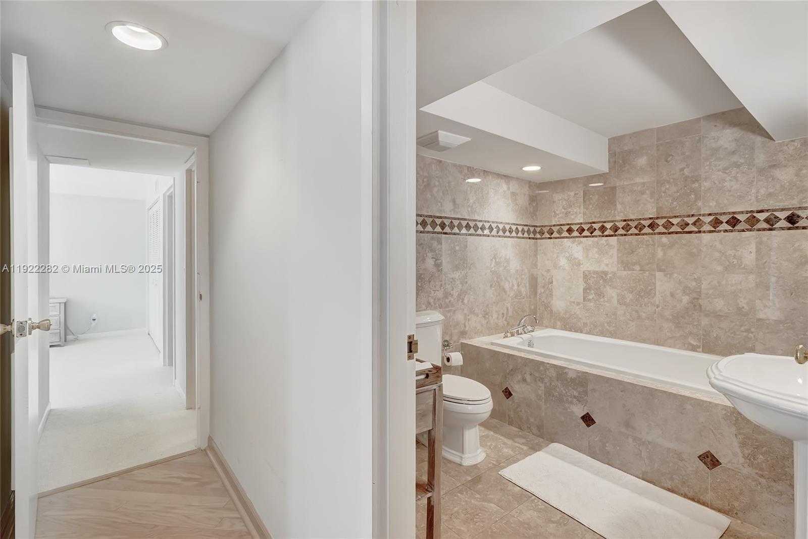 Small Image of 3200 SOUTH OCEAN BLVD #D203, Palm Beach Number 26