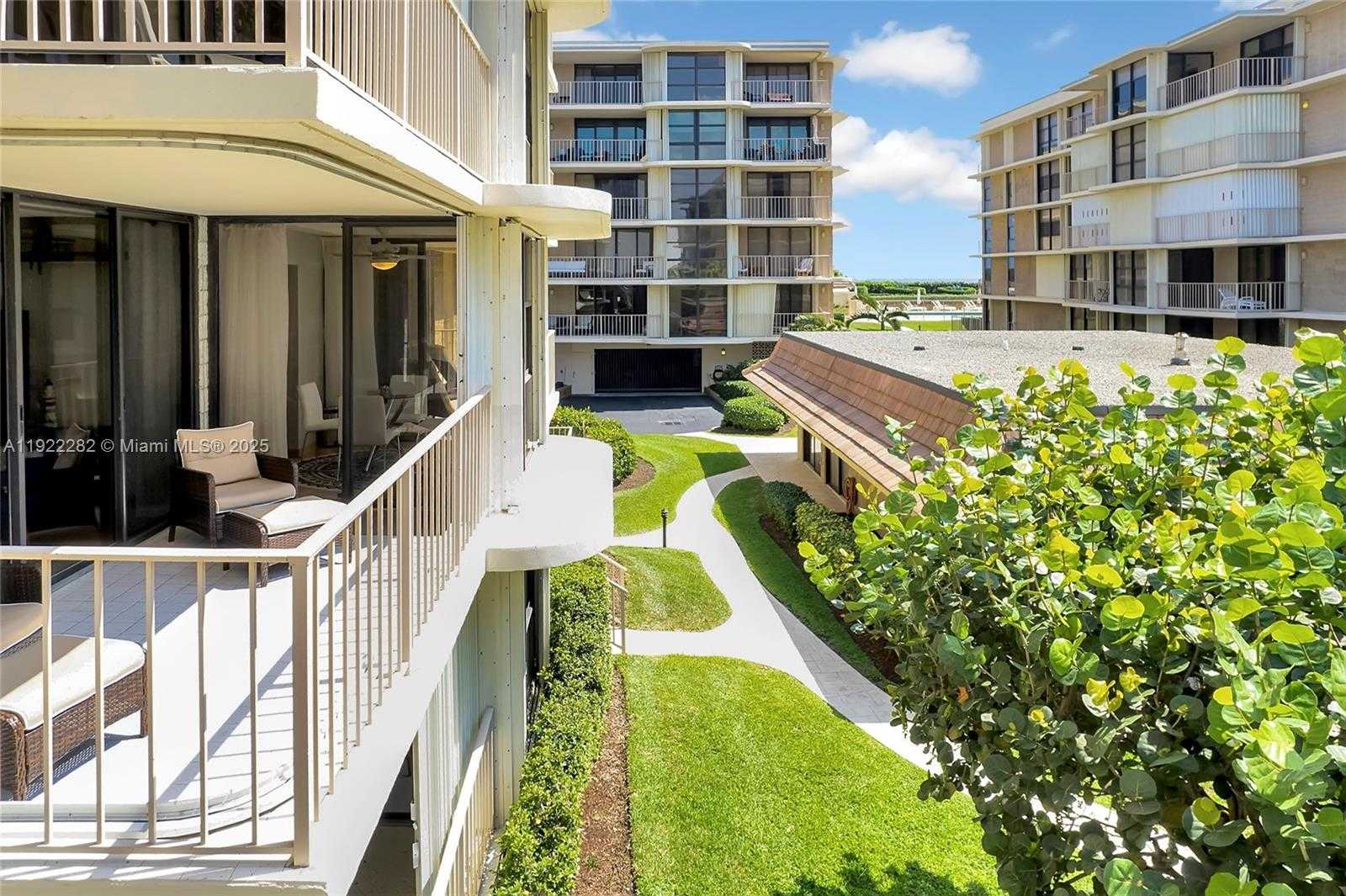 Small Image of 3200 SOUTH OCEAN BLVD #D203, Palm Beach Number 3