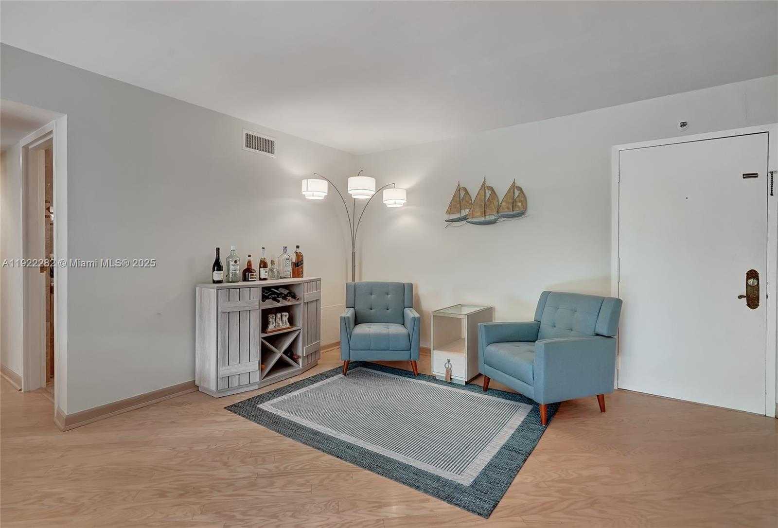 Small Image of 3200 SOUTH OCEAN BLVD #D203, Palm Beach Number 36