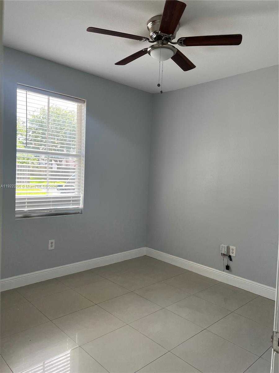 Small Image of 27510 SOUTH WEST 138TH PATH, Homestead Number 11