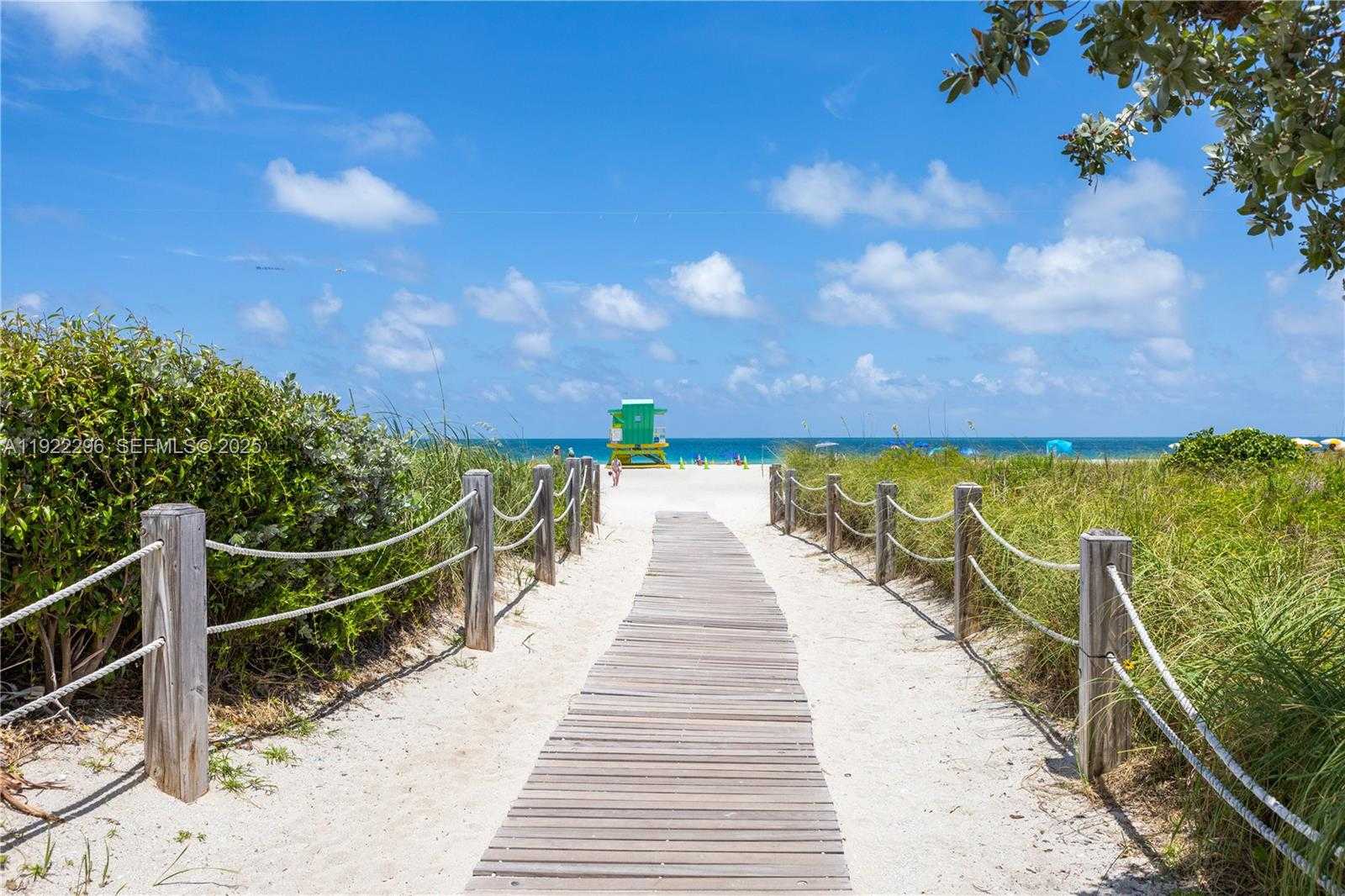 Small Image of 401 OCEAN DR #417, Miami Beach Number 19