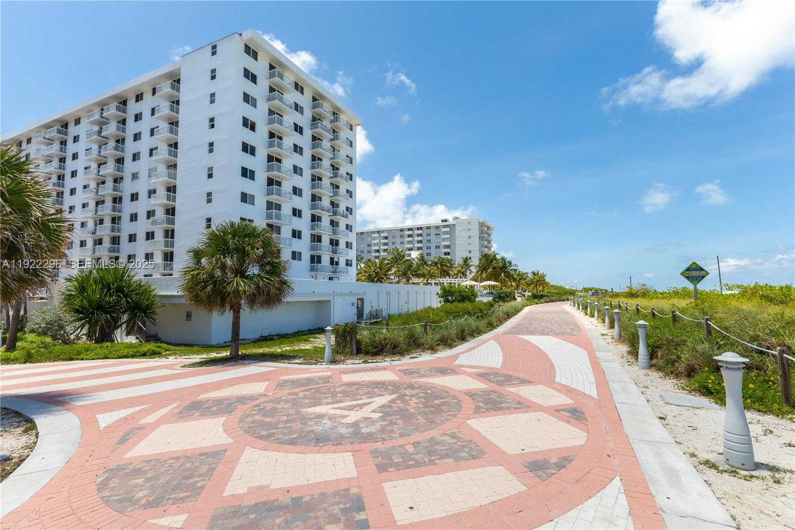 Small Image of 401 OCEAN DR #417, Miami Beach Number 20