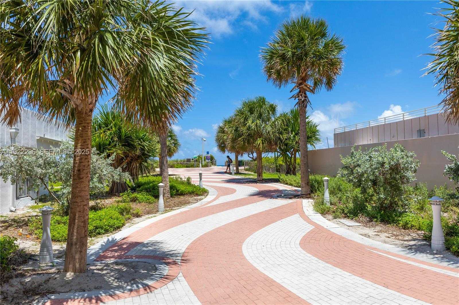 Small Image of 401 OCEAN DR #417, Miami Beach Number 21