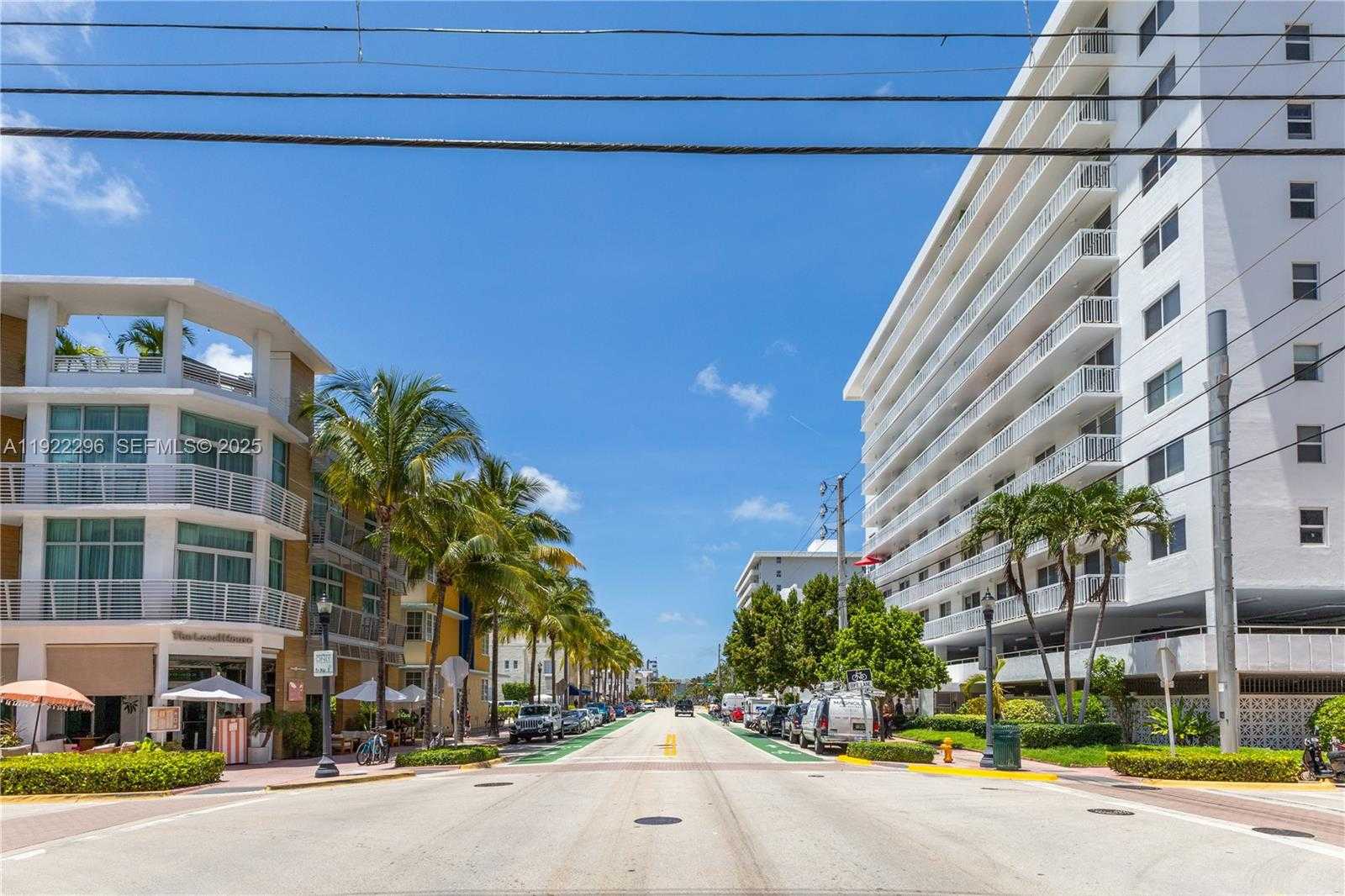 Small Image of 401 OCEAN DR #417, Miami Beach Number 22