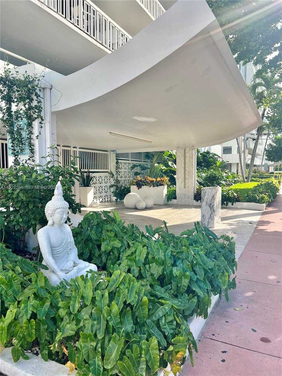 Small Image of 401 OCEAN DR #417, Miami Beach Number 27
