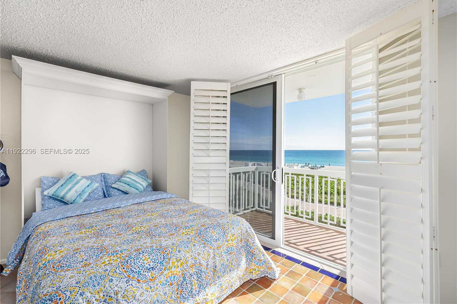 Small Image of 401 OCEAN DR #417, Miami Beach Number 7