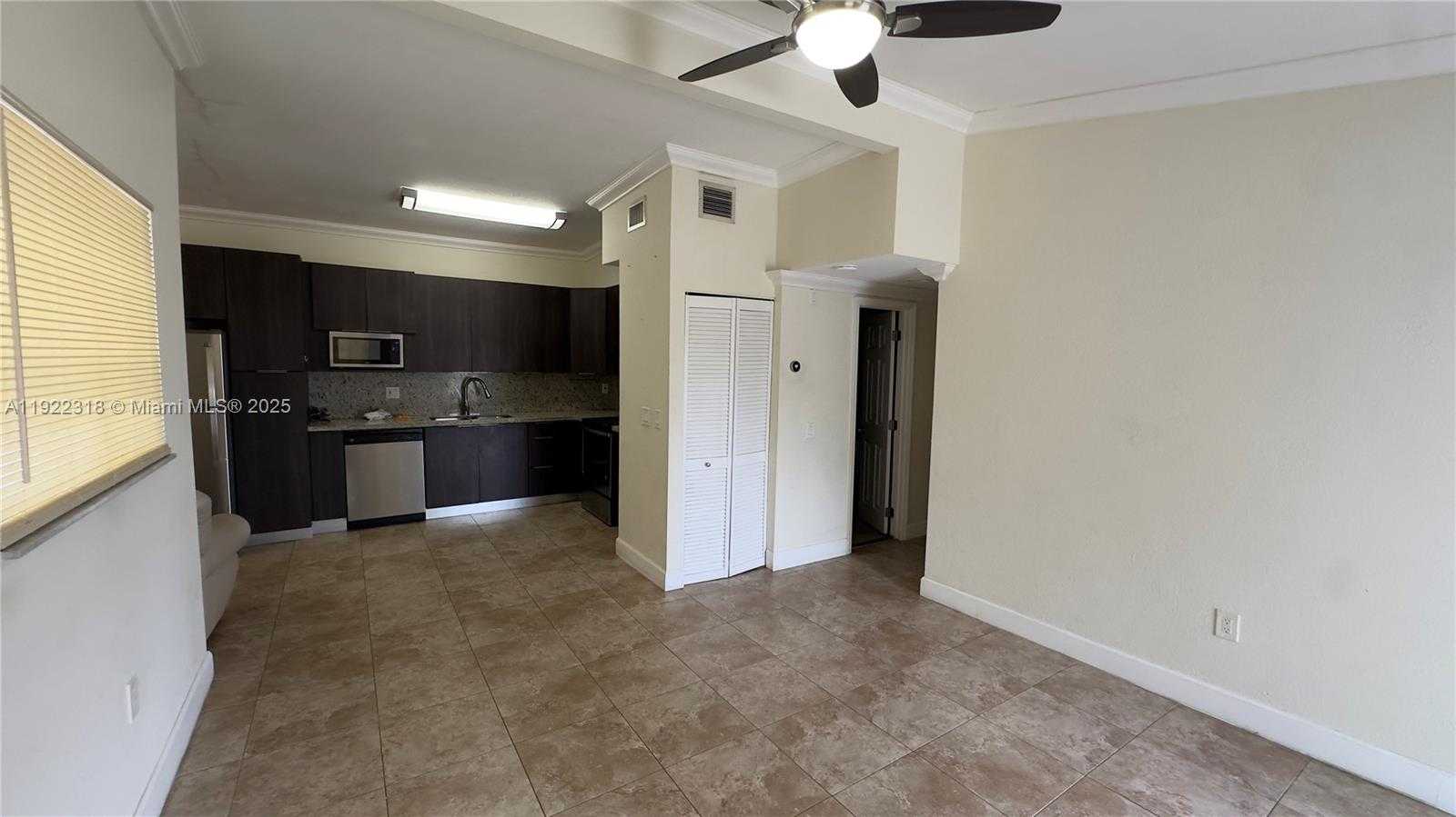 Small Image of 5125 SOUTH WEST 102ND AVE, Miami Number 7