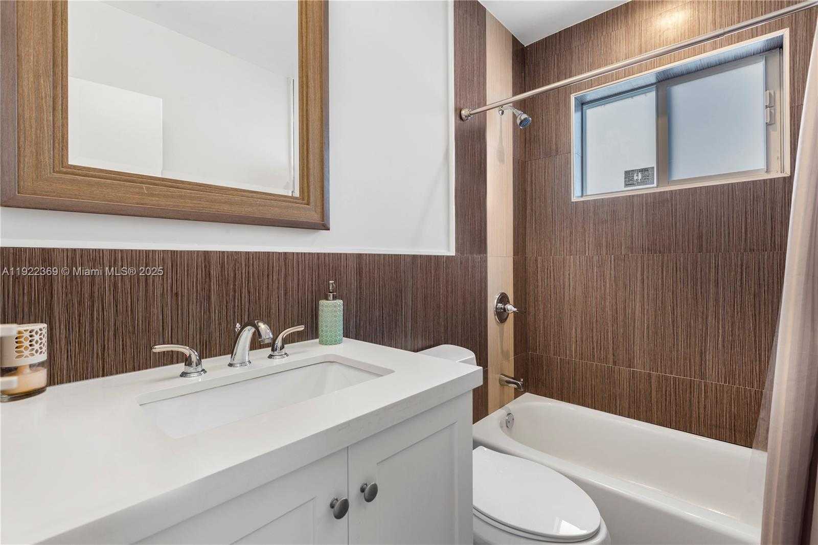 Small Image of 7915 SOUTH WEST 23RD ST, Miami Number 12