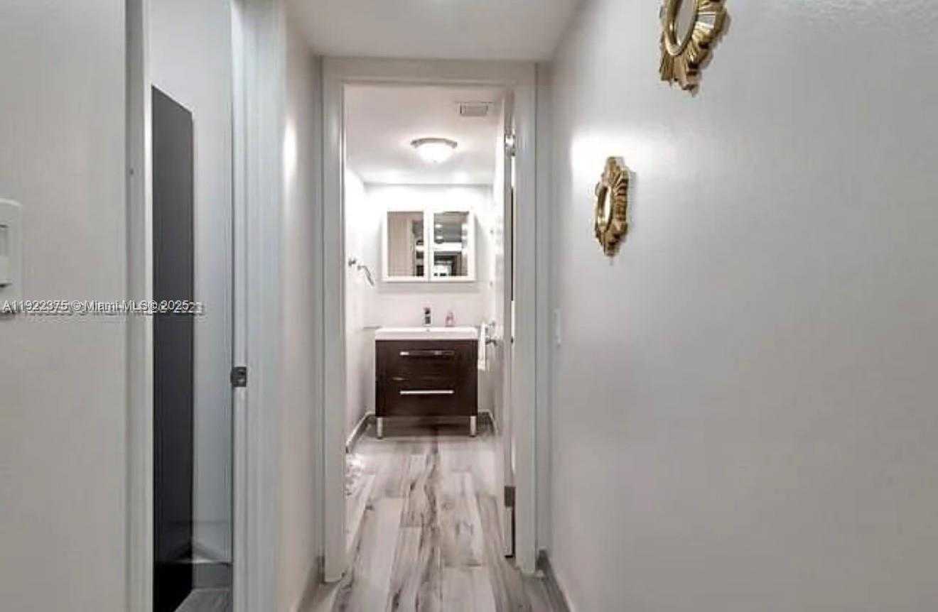 Small Image of 1717 NORTH BAYSHORE DR #A1448, Miami Number 17