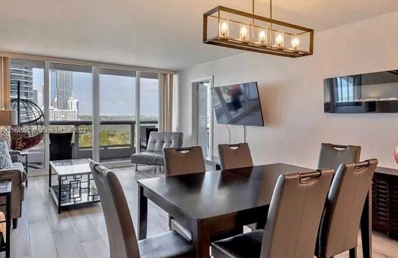 Small Image of 1717 NORTH BAYSHORE DR #A1448, Miami Number 7