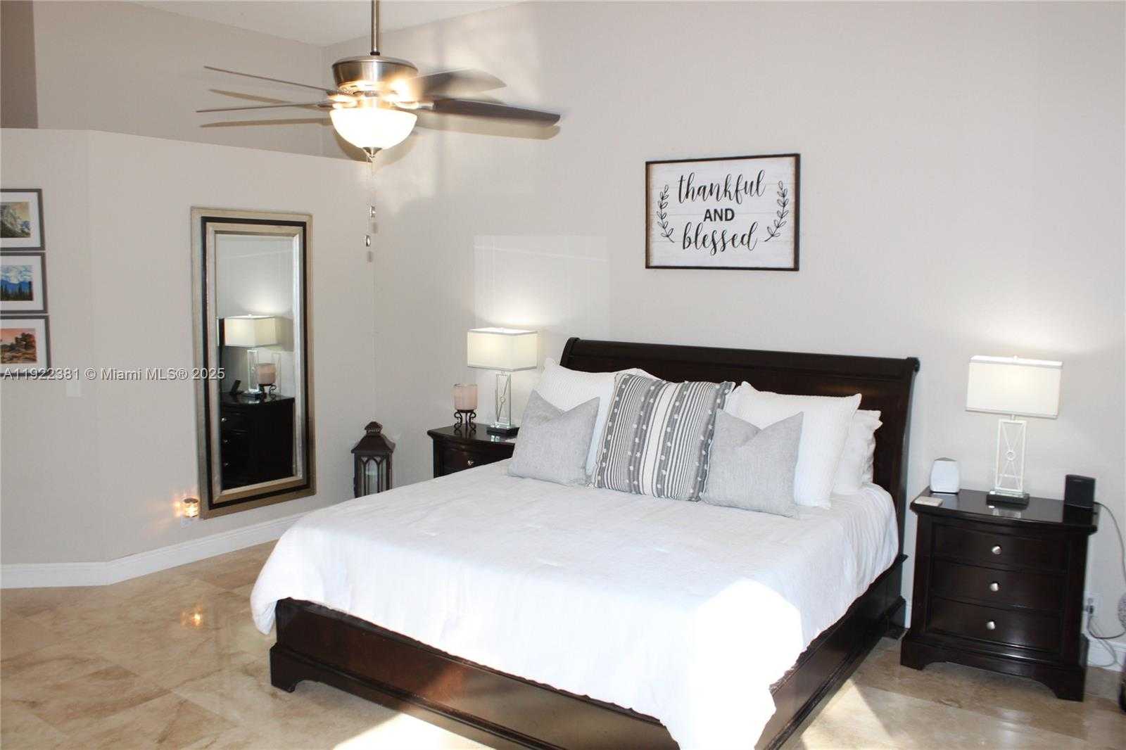 Small Image of 2524 BAY POINTE CT #2524, Weston Number 28