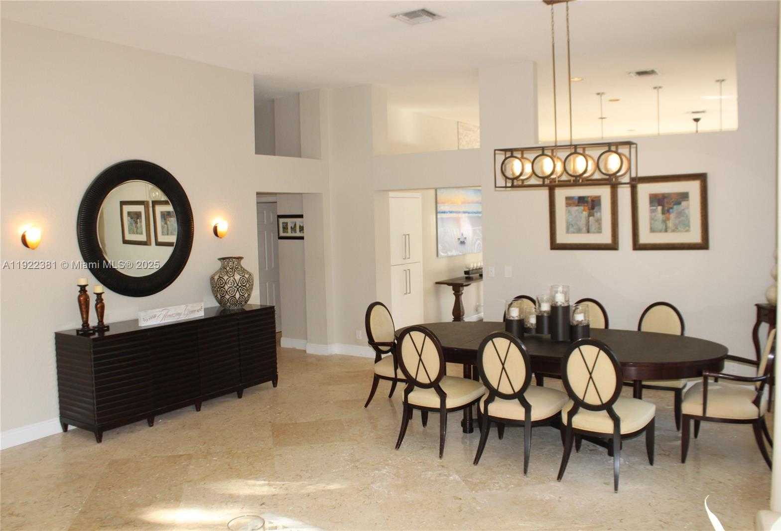 Small Image of 2524 BAY POINTE CT #2524, Weston Number 39