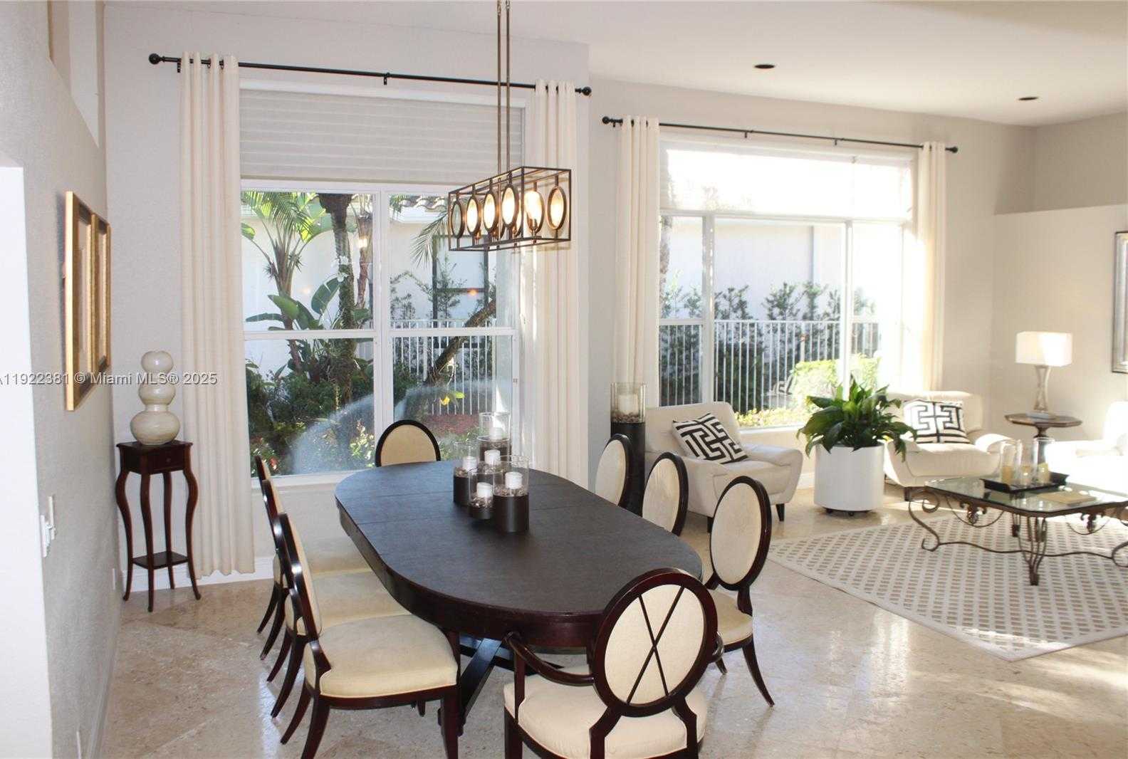 Small Image of 2524 BAY POINTE CT #2524, Weston Number 40