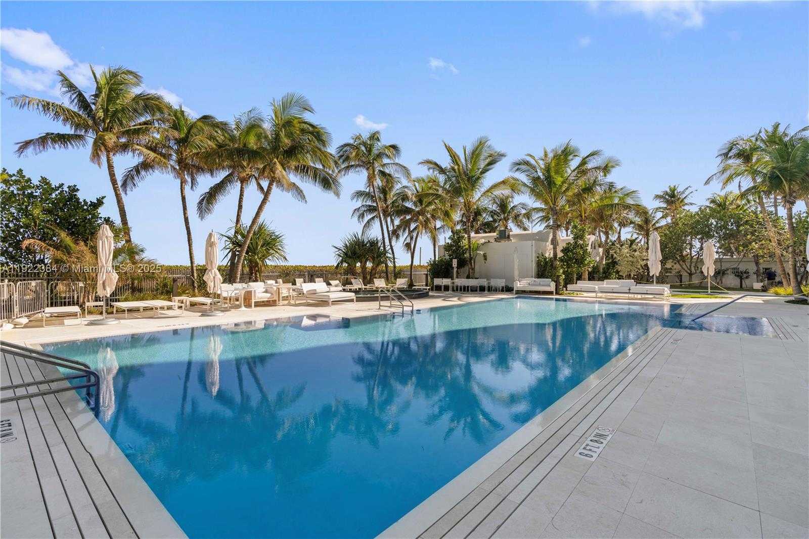 Small Image of 6365 COLLINS AVE #2711, Miami Beach Number 16
