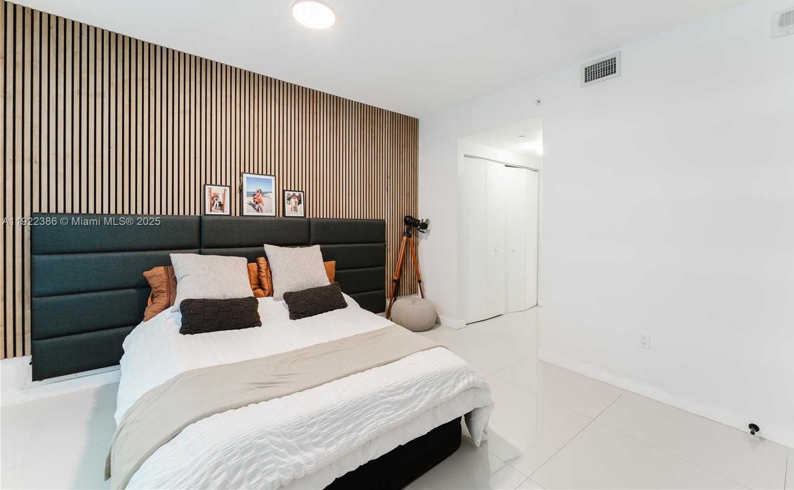 Small Image of 488 NORTH EAST 18TH ST #2906, Miami Number 12