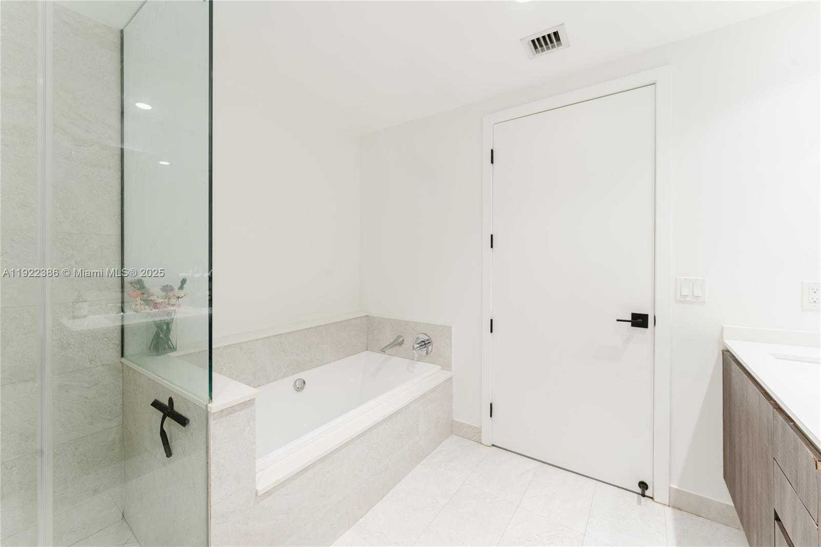 Small Image of 488 NORTH EAST 18TH ST #2906, Miami Number 18