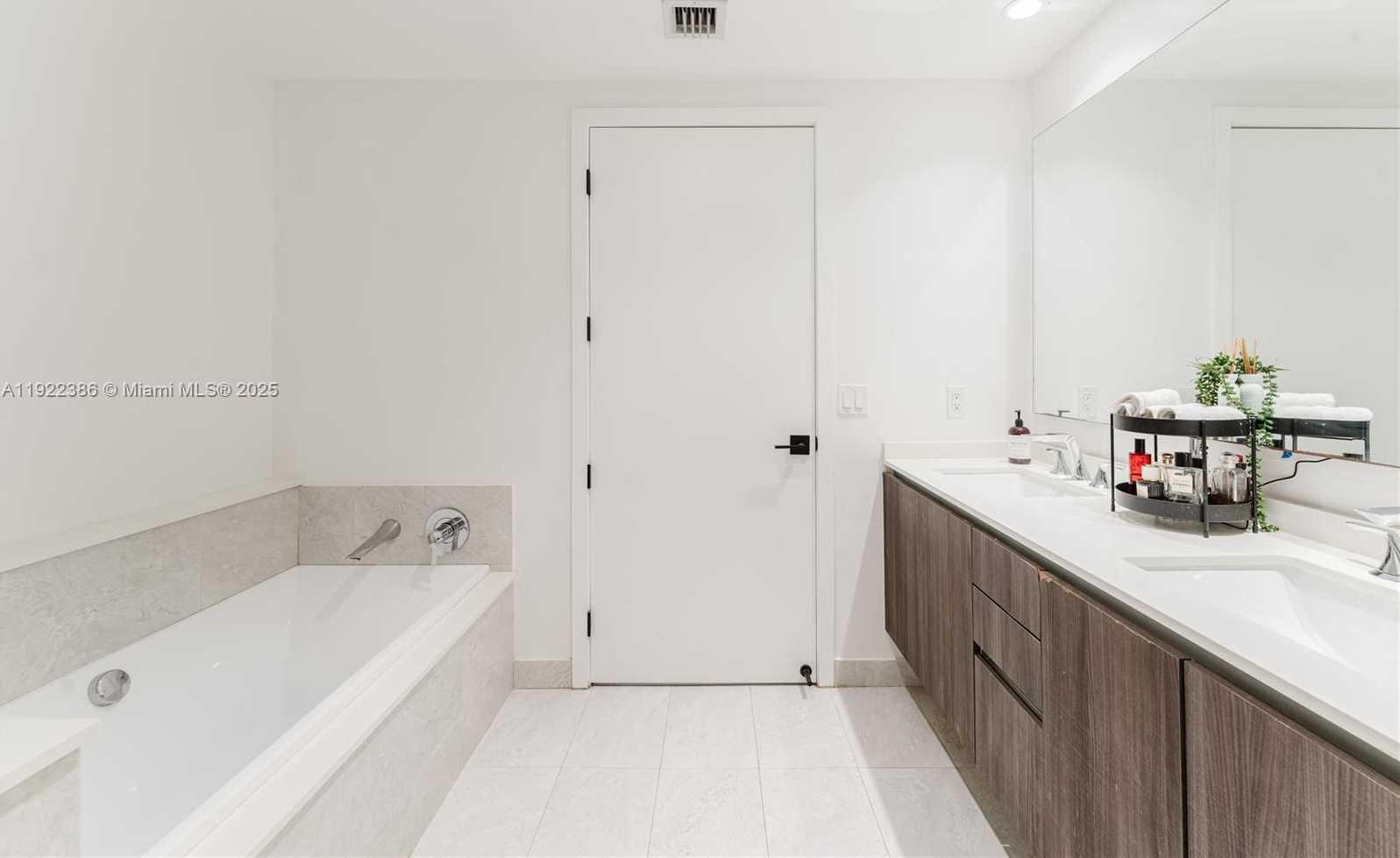 Small Image of 488 NORTH EAST 18TH ST #2906, Miami Number 19