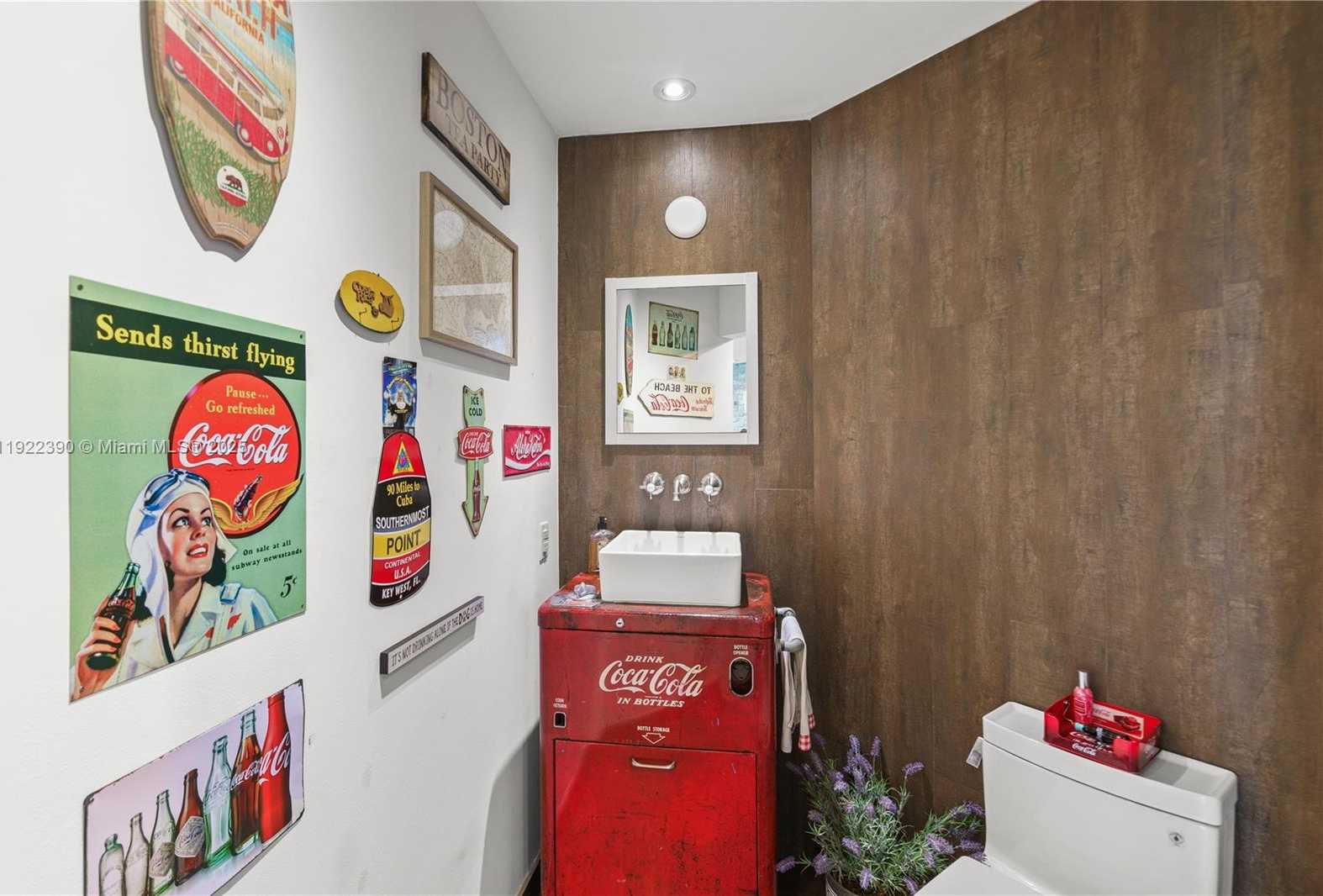 Small Image of 60 SOUTH WEST 13TH ST #4616, Miami Number 32