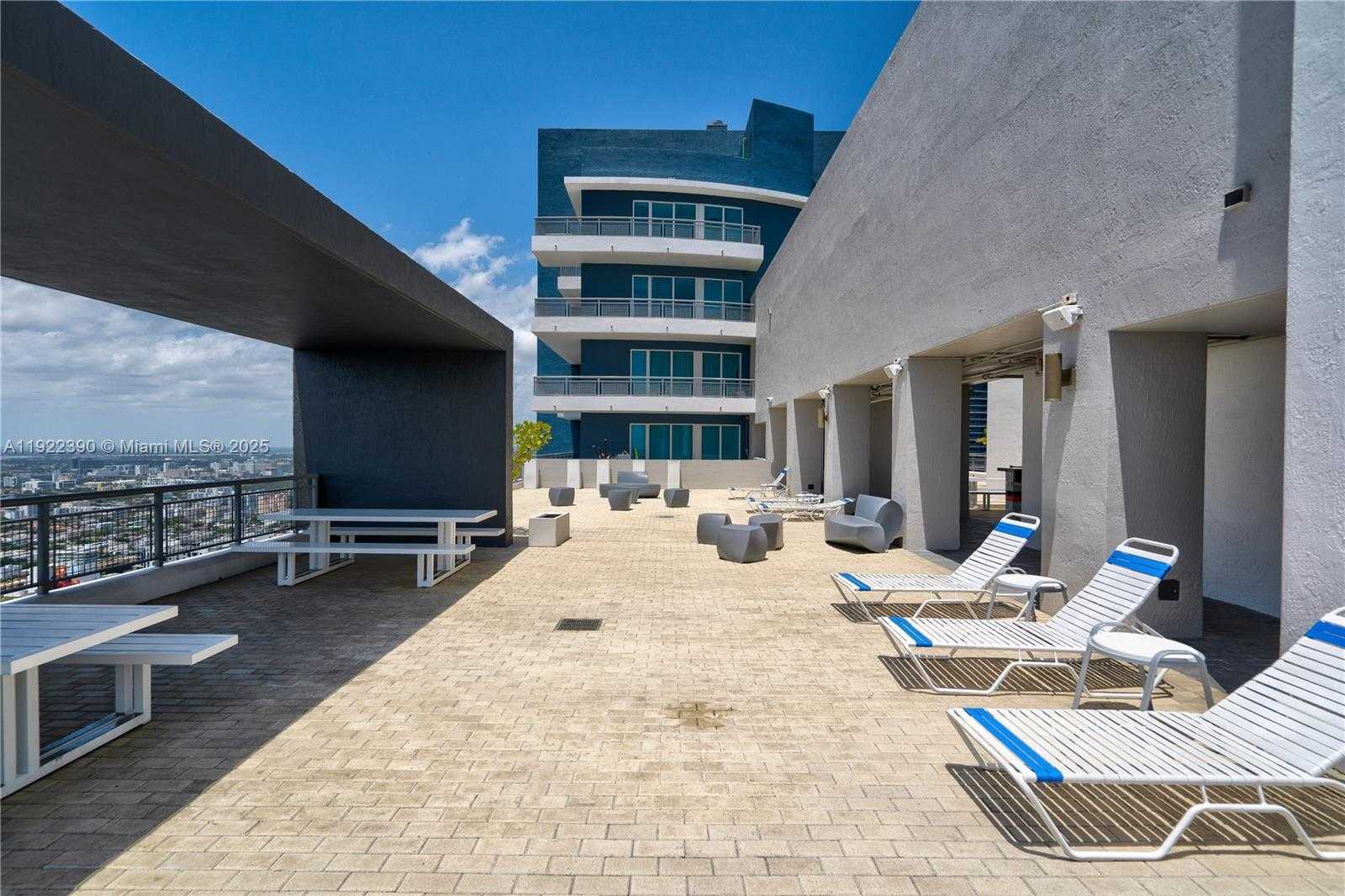 Small Image of 60 SOUTH WEST 13TH ST #4616, Miami Number 40