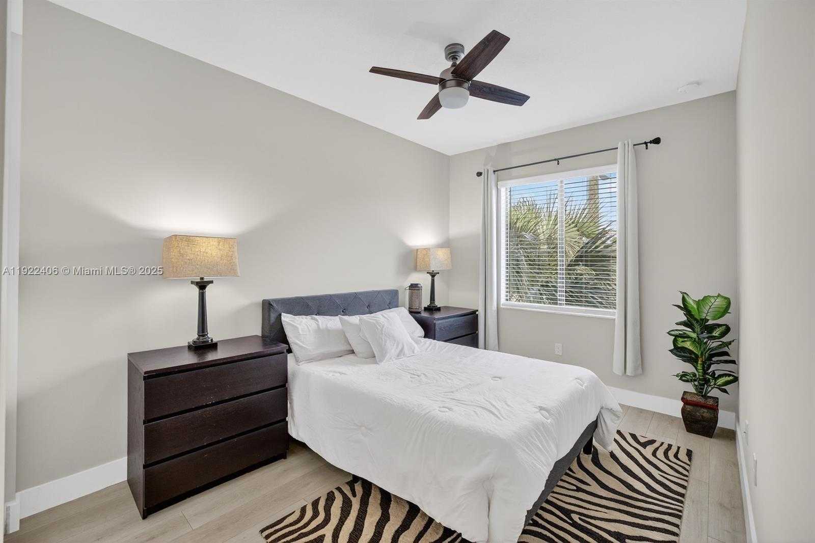 Small Image of 1402 SOUTH WEST 4TH AVE, Fort Lauderdale Number 23