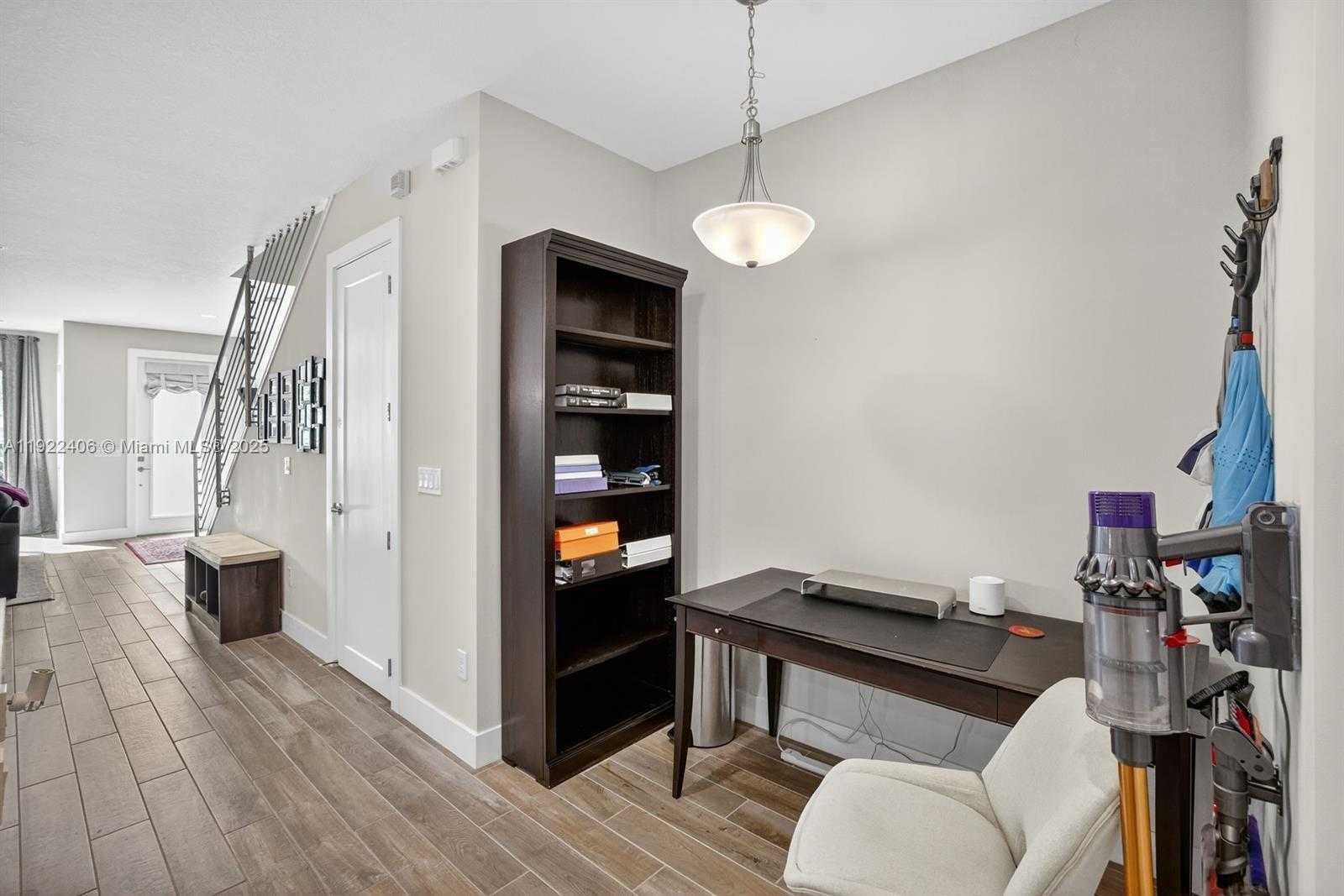 Small Image of 1402 SOUTH WEST 4TH AVE, Fort Lauderdale Number 50