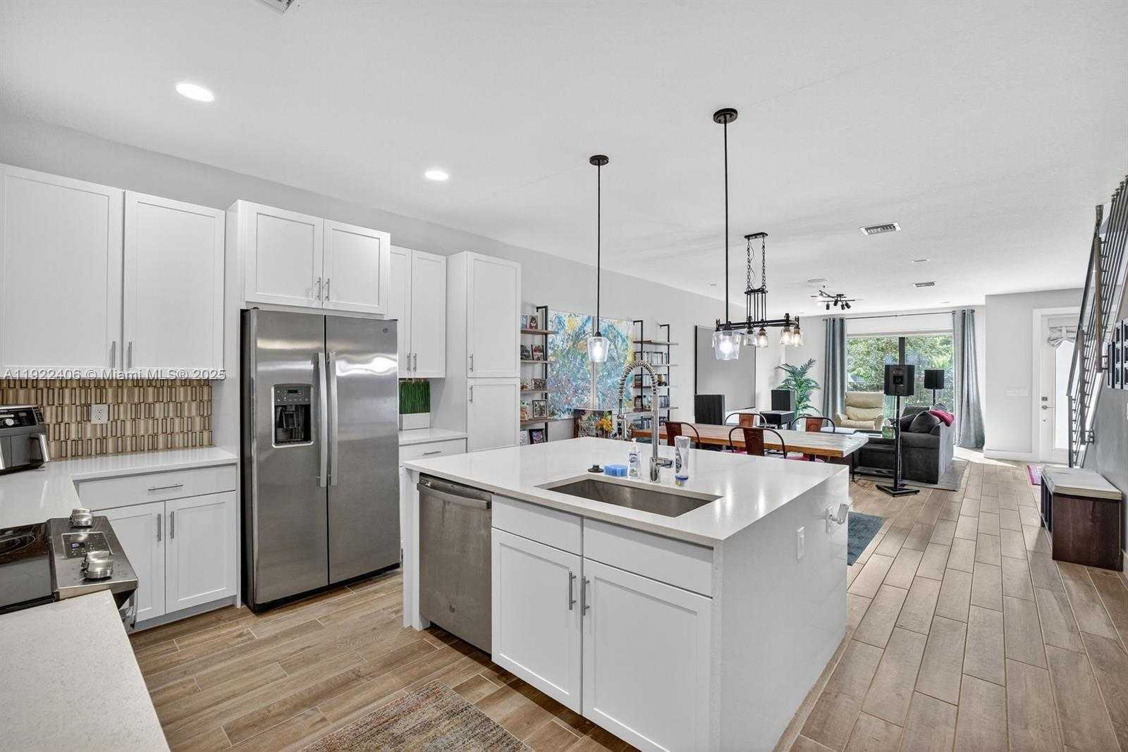 Small Image of 1402 SOUTH WEST 4TH AVE, Fort Lauderdale Number 56