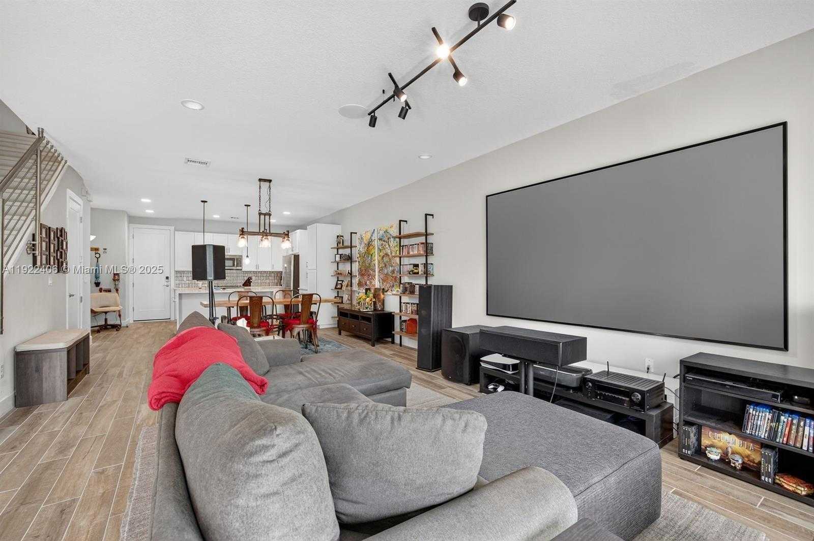 Small Image of 1402 SOUTH WEST 4TH AVE, Fort Lauderdale Number 66