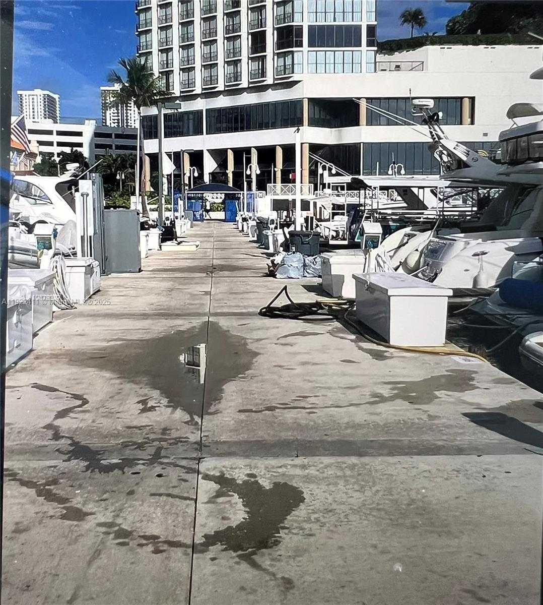 Small Image of 1717 NORTH BAYSHORE DR #A-1856, Miami Number 17