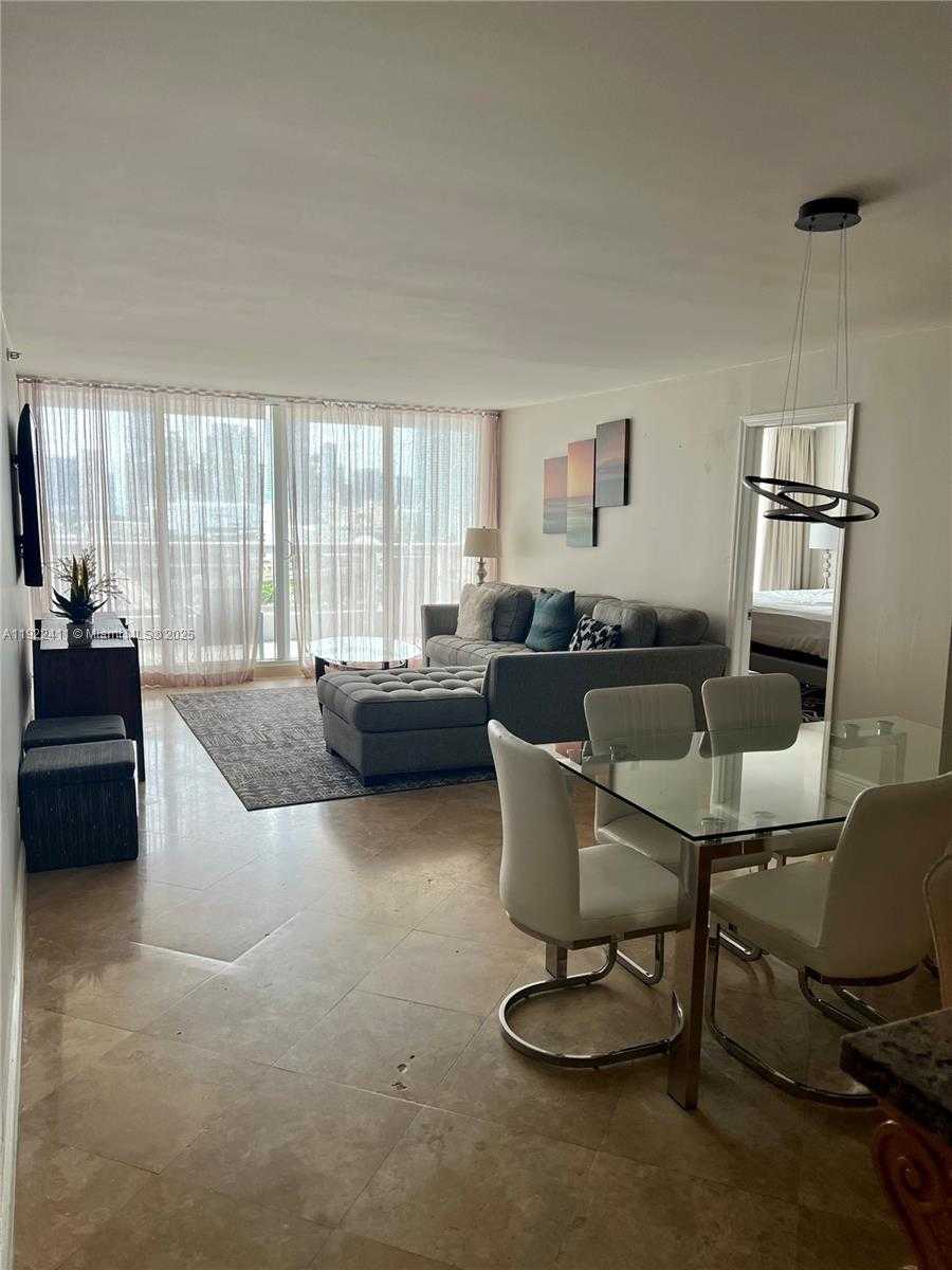 Small Image of 1717 NORTH BAYSHORE DR #A-1856, Miami Number 3