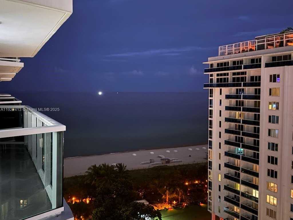 Small Image of 2401 COLLINS AVE #1807, Miami Beach Number 3