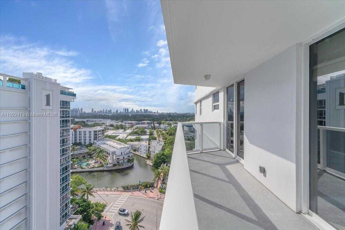 Small Image of 2401 COLLINS AVE #1807, Miami Beach Number 8