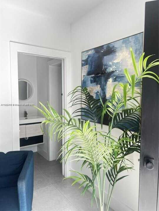 Small Image of 15 NORTH WEST 52ND ST, Miami Number 16