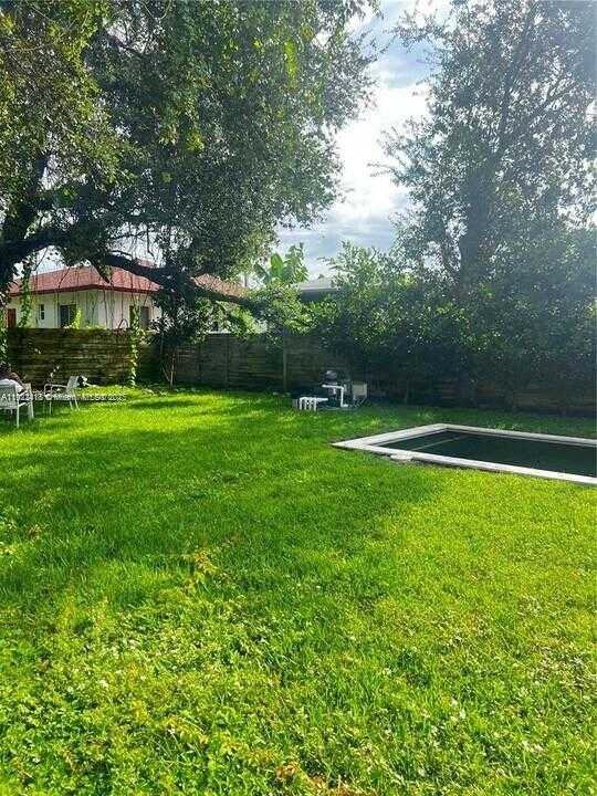 Small Image of 15 NORTH WEST 52ND ST, Miami Number 25