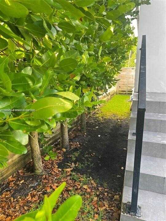 Small Image of 15 NORTH WEST 52ND ST, Miami Number 29