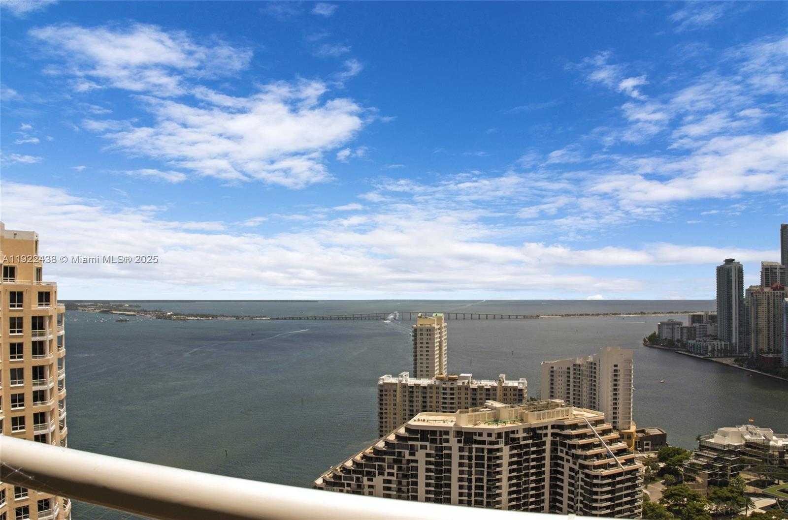 Small Image of 848 BRICKELL KEY DR #3905, Miami Number 1