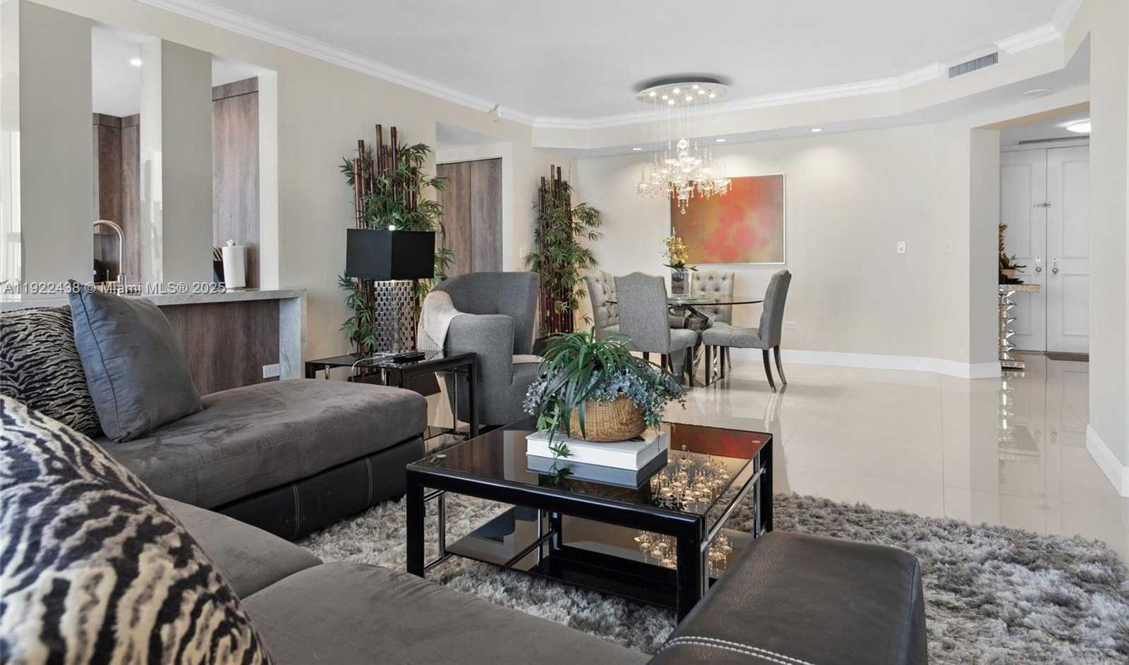 Small Image of 848 BRICKELL KEY DR #3905, Miami Number 15