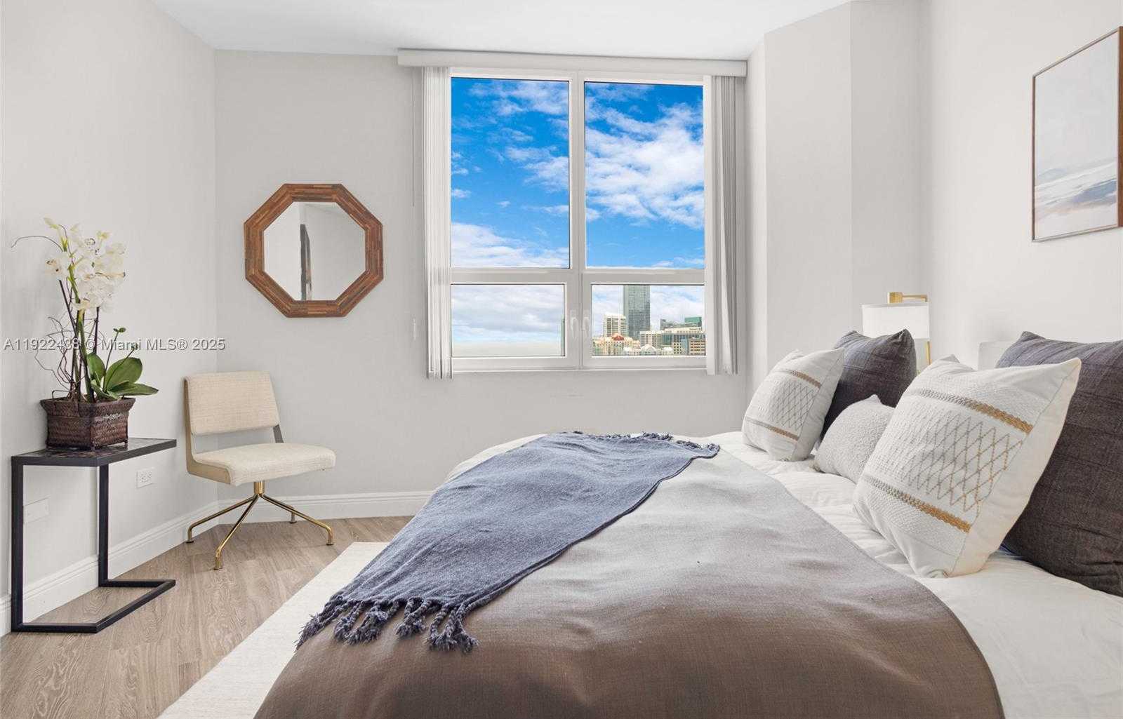 Small Image of 848 BRICKELL KEY DR #3905, Miami Number 23