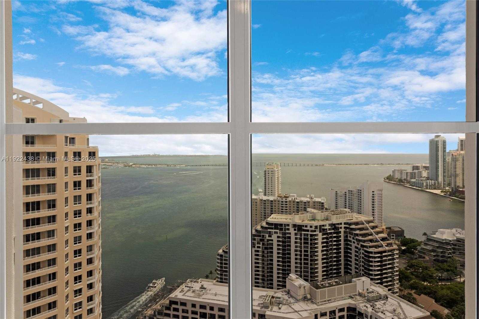 Small Image of 848 BRICKELL KEY DR #3905, Miami Number 39