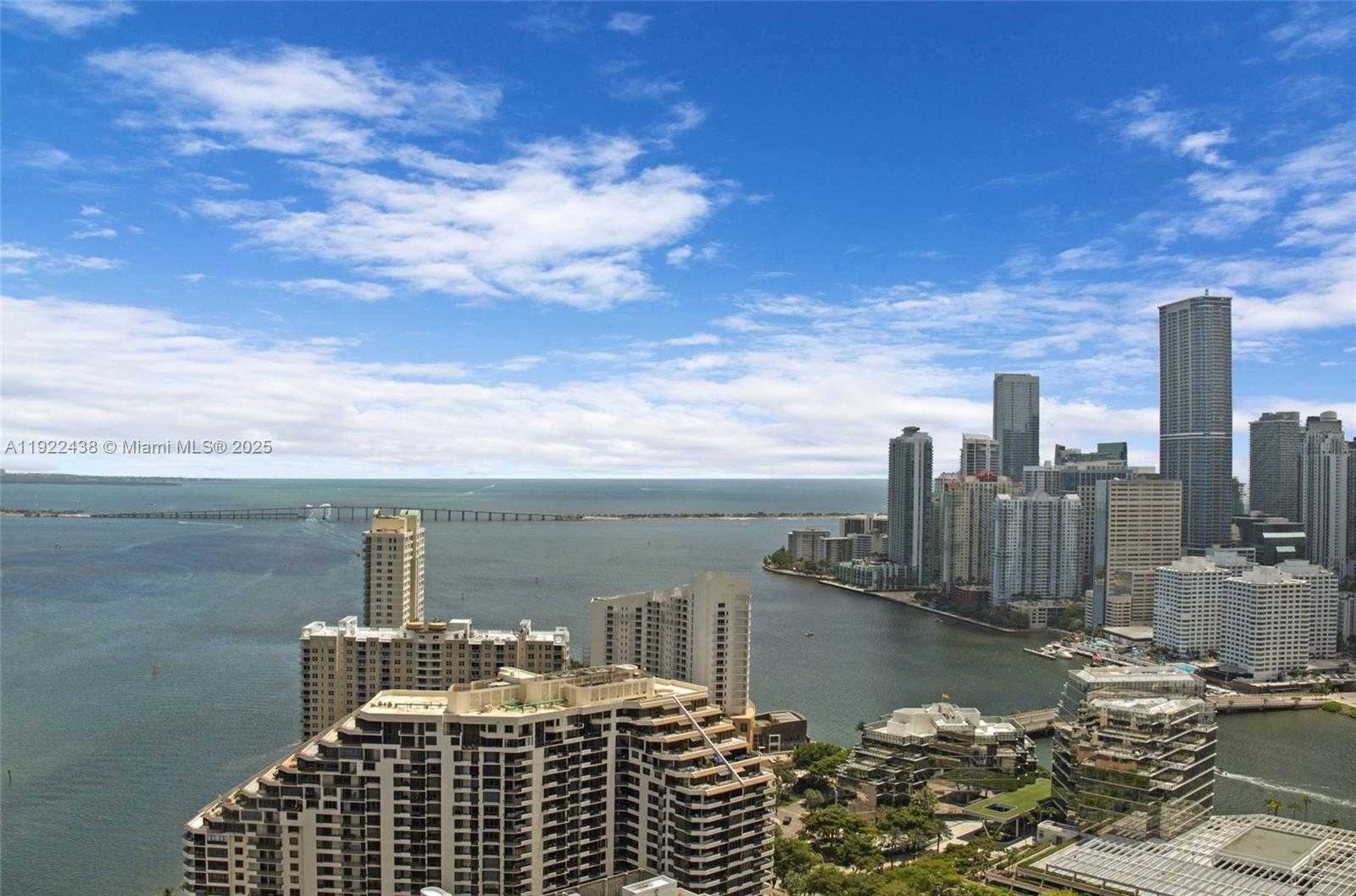 Small Image of 848 BRICKELL KEY DR #3905, Miami Number 43