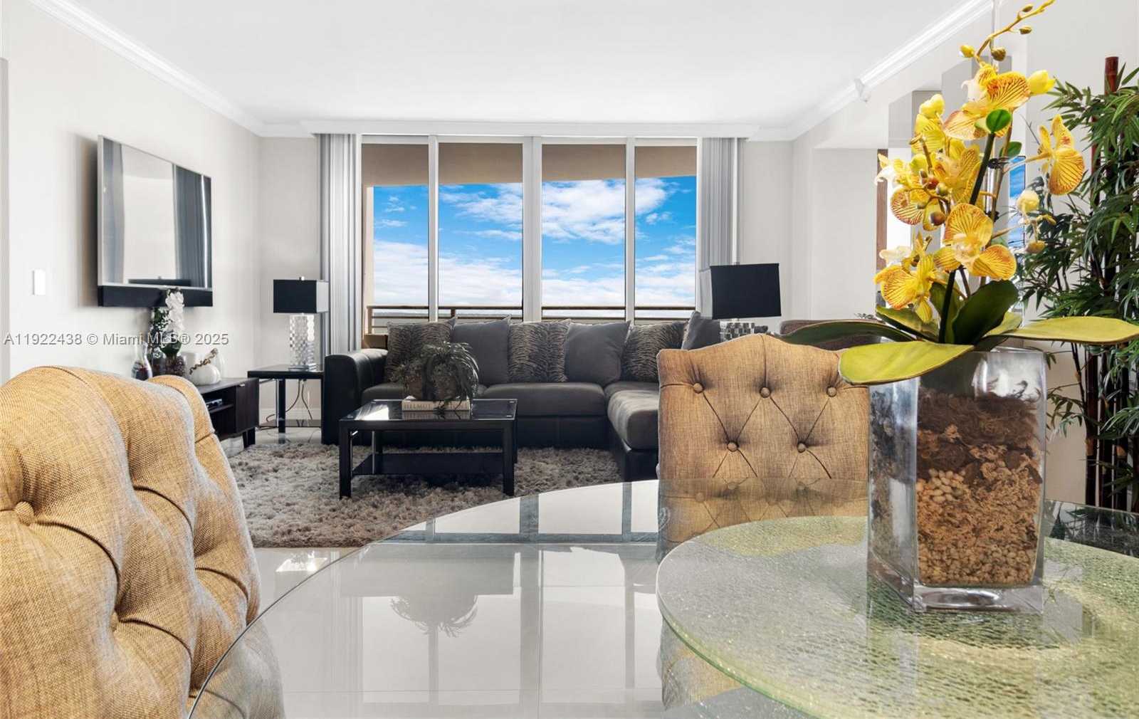 Small Image of 848 BRICKELL KEY DR #3905, Miami Number 5