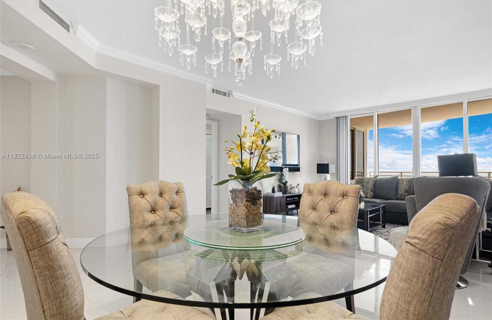 Small Image of 848 BRICKELL KEY DR #3905, Miami Number 6