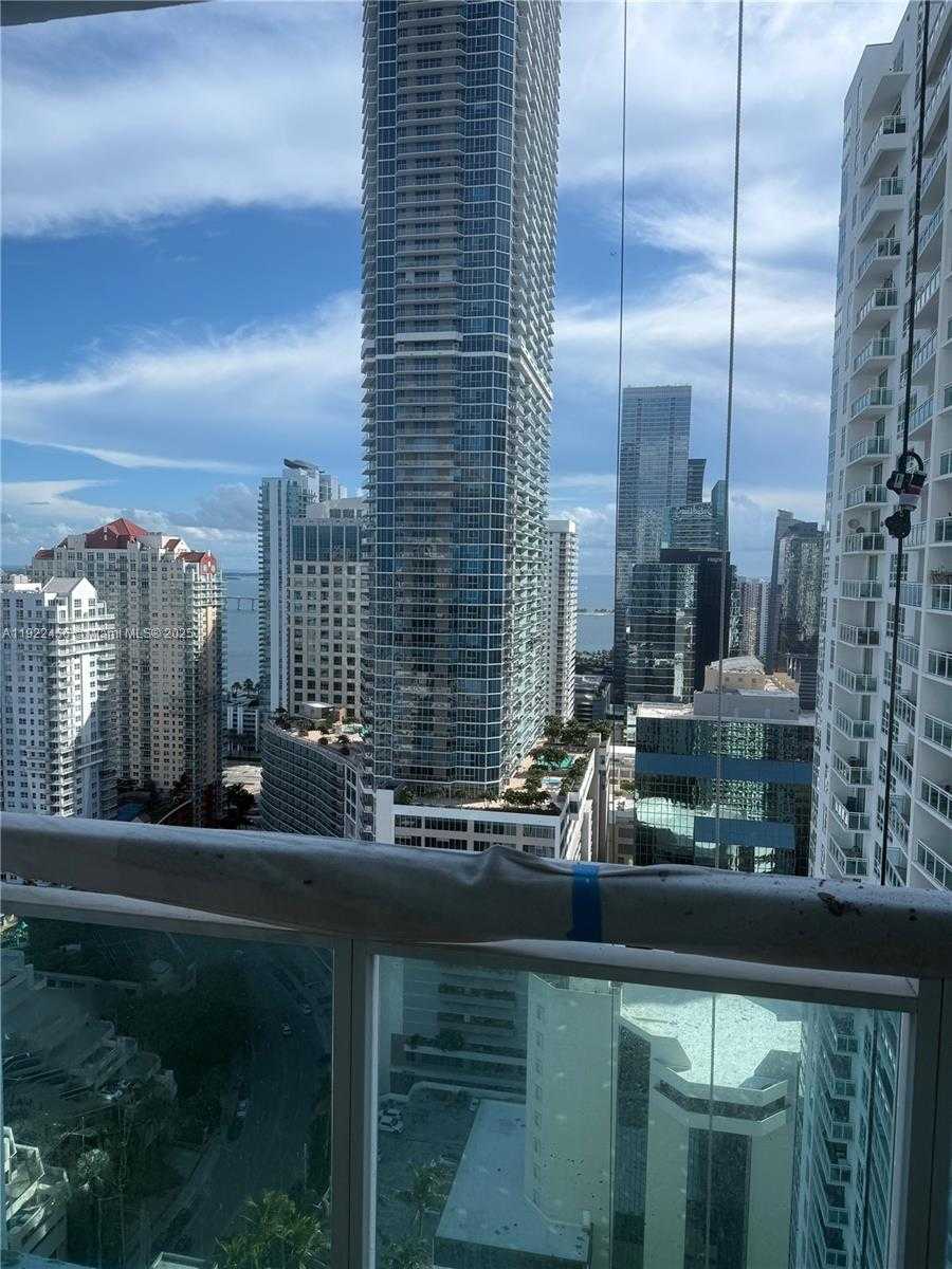 Small Image of 950 BRICKELL BAY DR #3403, Miami Number 1