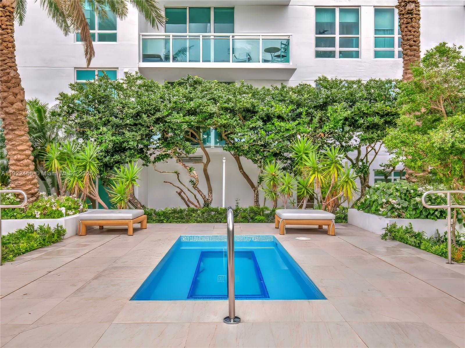 Small Image of 950 BRICKELL BAY DR #3403, Miami Number 14