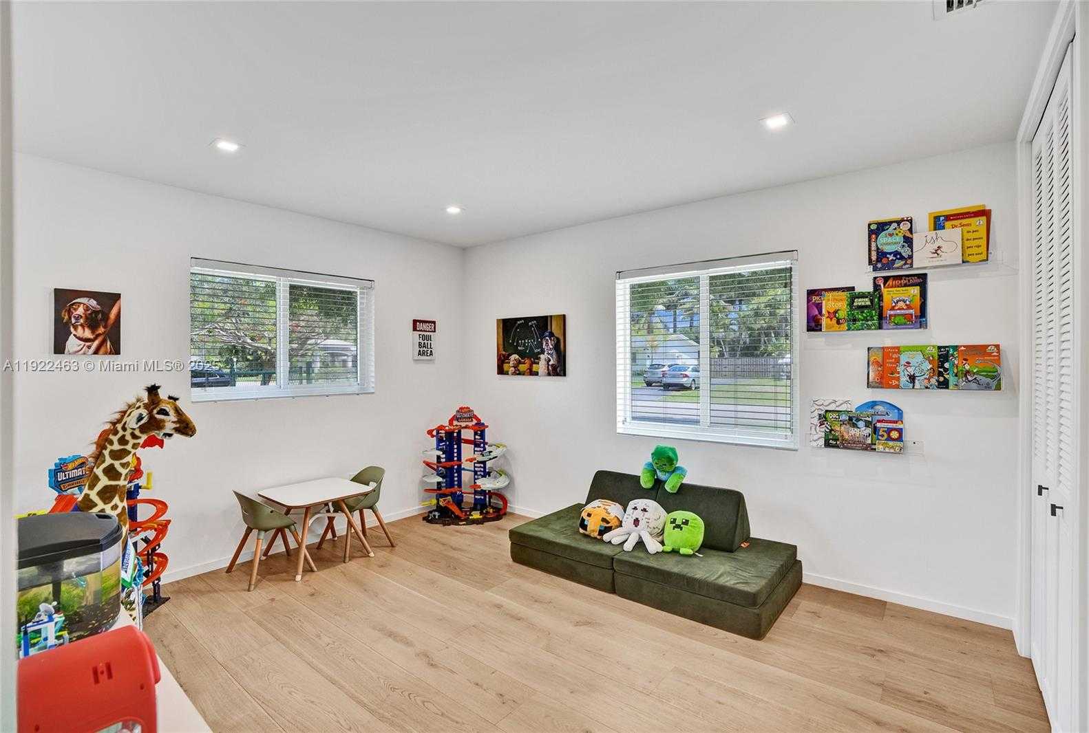 Small Image of 7941 SOUTH WEST 143RD ST, Palmetto Bay Number 20